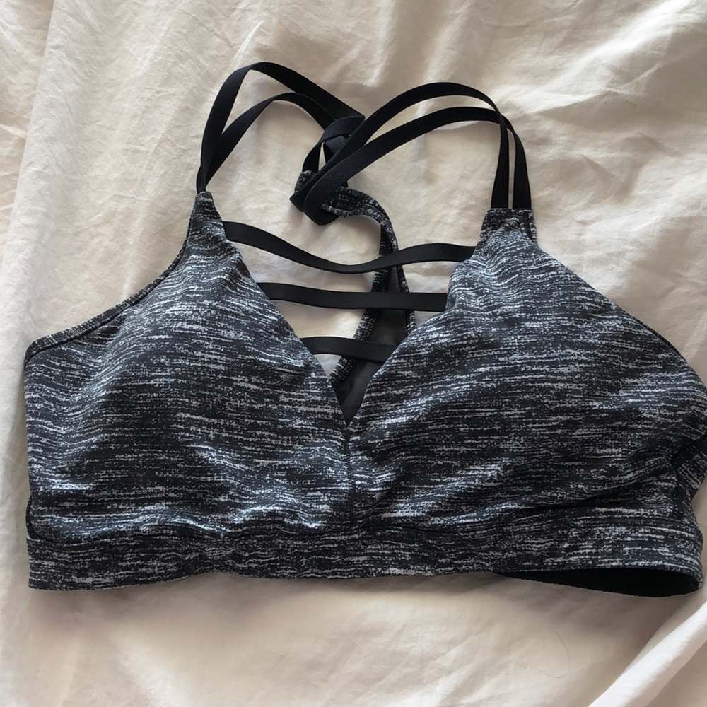 VS Sport Sports Bra
